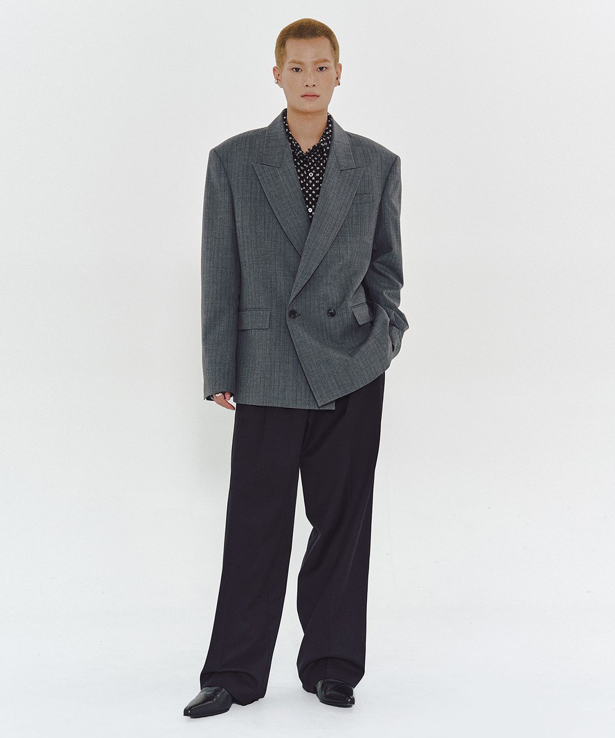엠엠아이씨(MMIC) 54 BLAZER (GRAY)