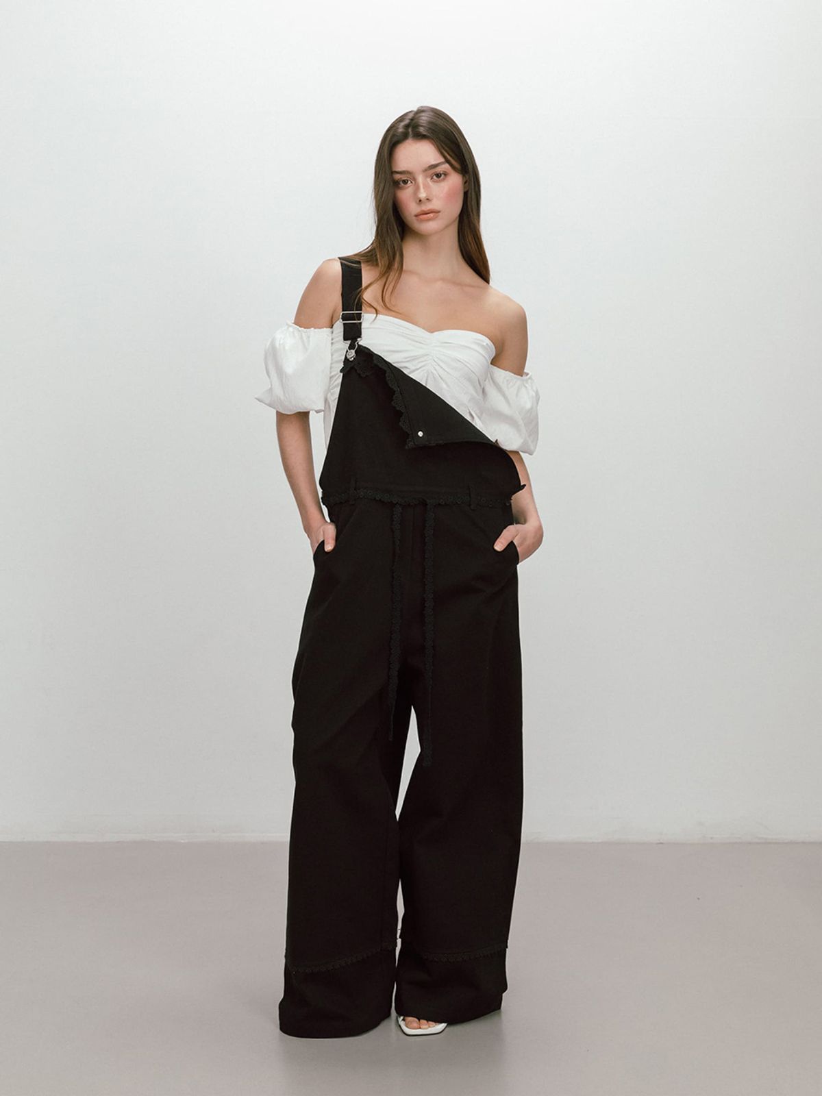 모이페어(MOIFAIRE) PUFF SHIRRING BLOUSE / WHITE
