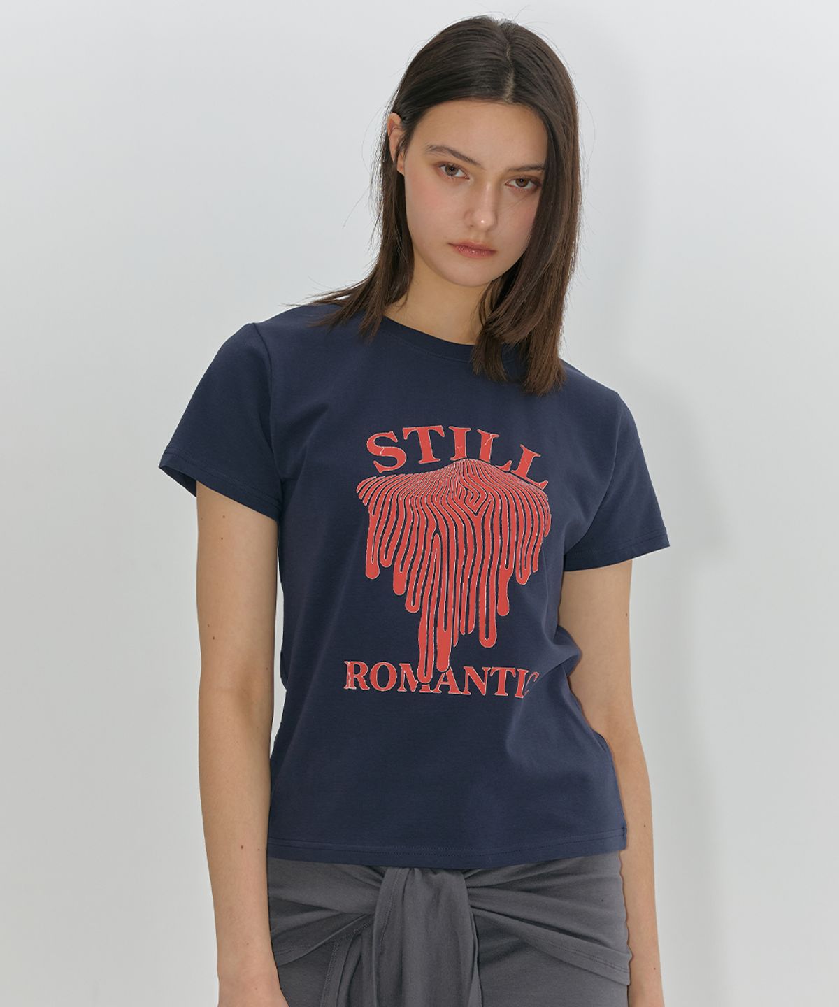 로맨티누어(ROMANTINUER) Still Romantic T-shirt (Navy)