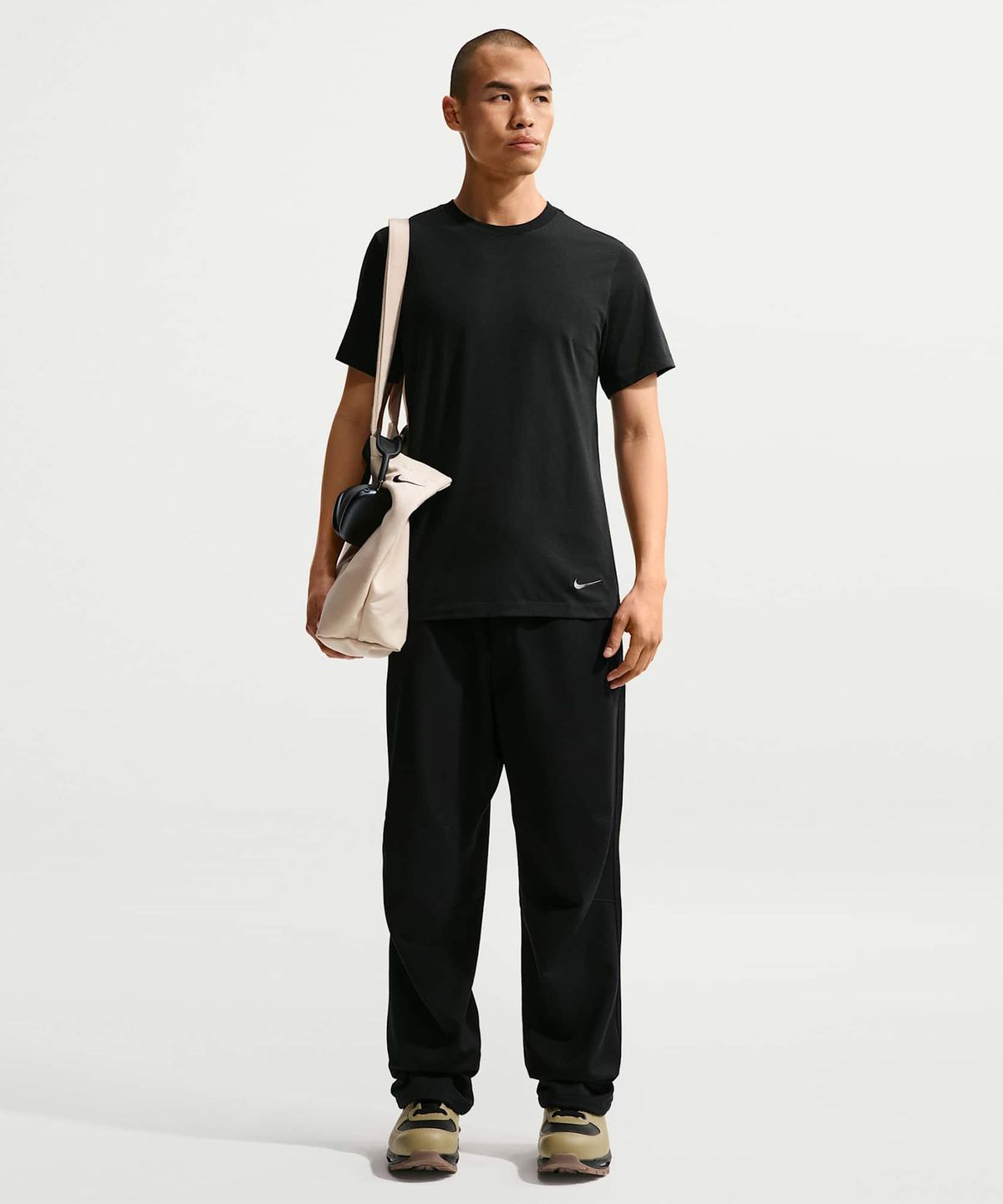 나이키(NIKE) 스포츠웨어 티셔츠 M - 블랙:아이언 그레이 / HQ3717-010