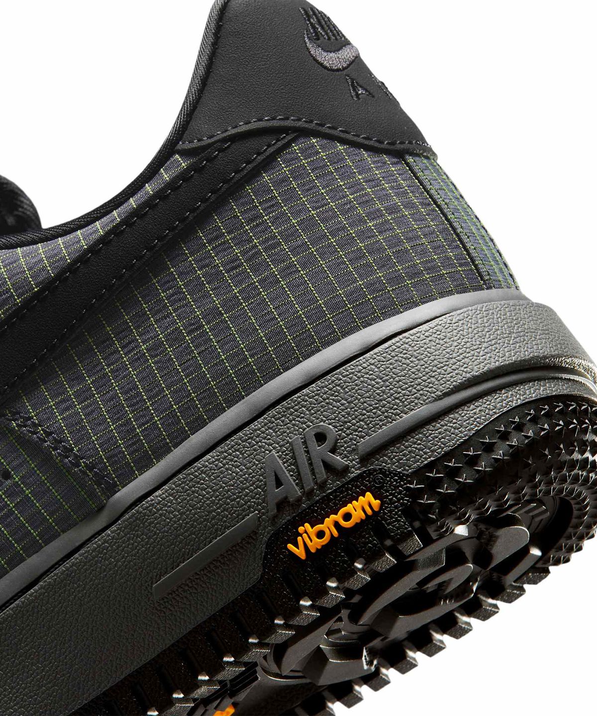 나이키(NIKE) 에어 포스 1 07 LX Vibram® M - 펜슬 포인트:오프 누아르:스피드 옐로우:블랙 / IH1943-001