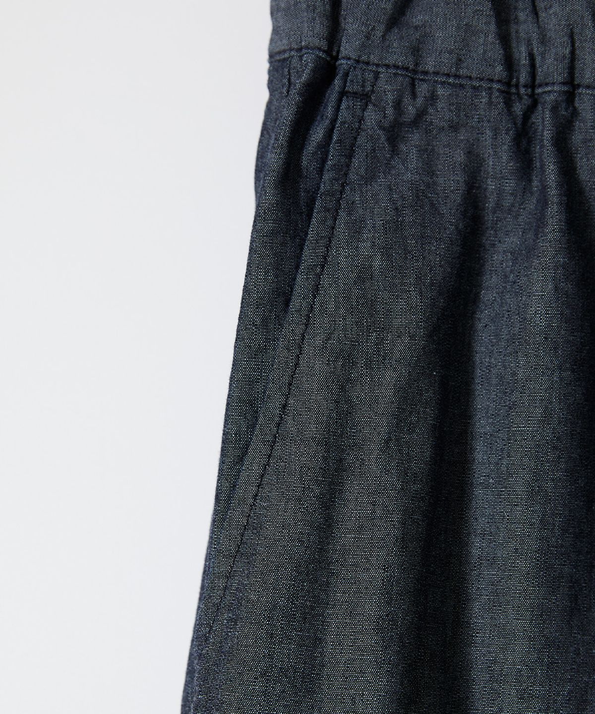 홀리선(HORLISUN) Cove Chambray Drape Loose Pants Dark Navy