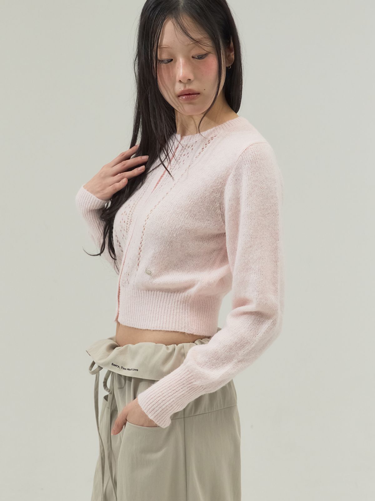 쏘리, 투 머치 러브(SORRY, TOO MUCH LOVE) Powder  Knit Crop Mohair Cardigan_Pink