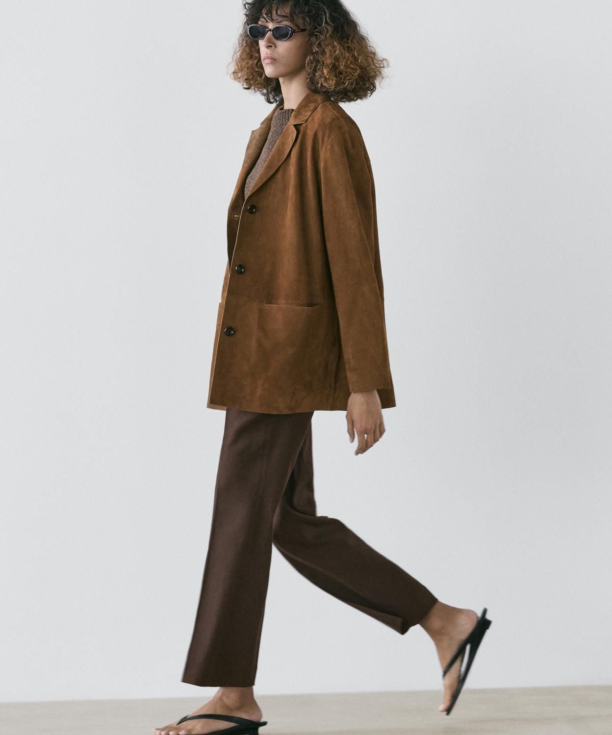 마시모두띠(MASSIMO DUTTI) 스웨이드 레더 라펠 블레이저