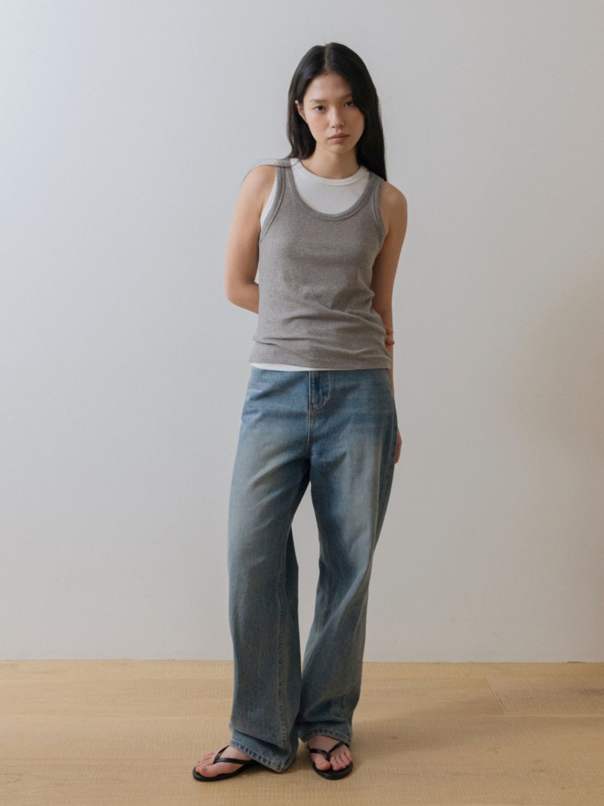 어나우트(UNNOUT) HALTER NECK COTTON SLEEVELESS SHIRT WHITE