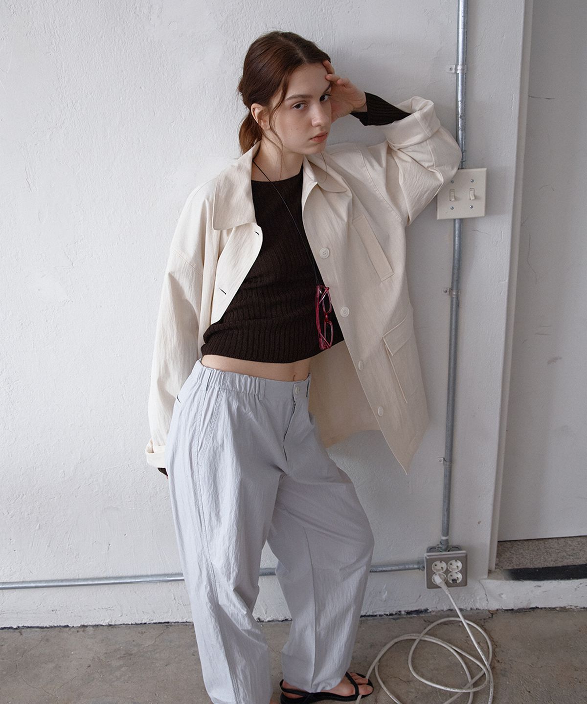 벗튼(BUT'TON) Half Trench Coat (Ivory)