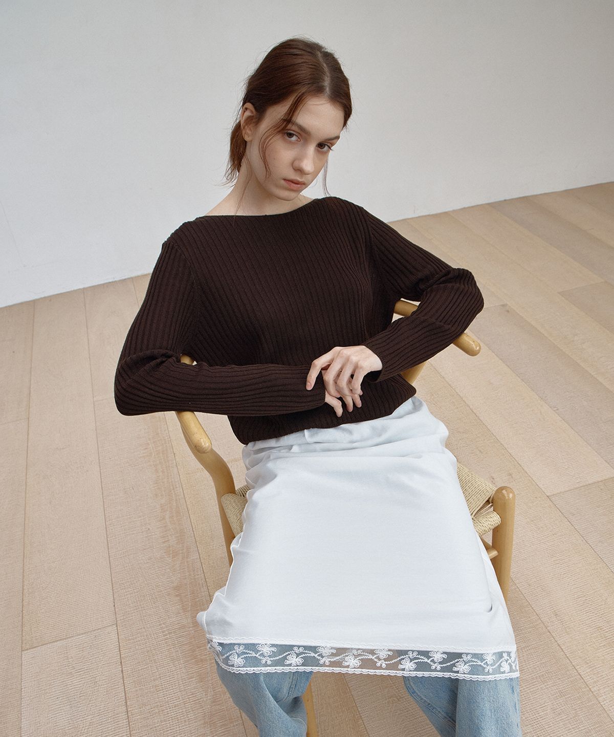 벗튼(BUT'TON) Boat Neck Golgi Knit (Brown)