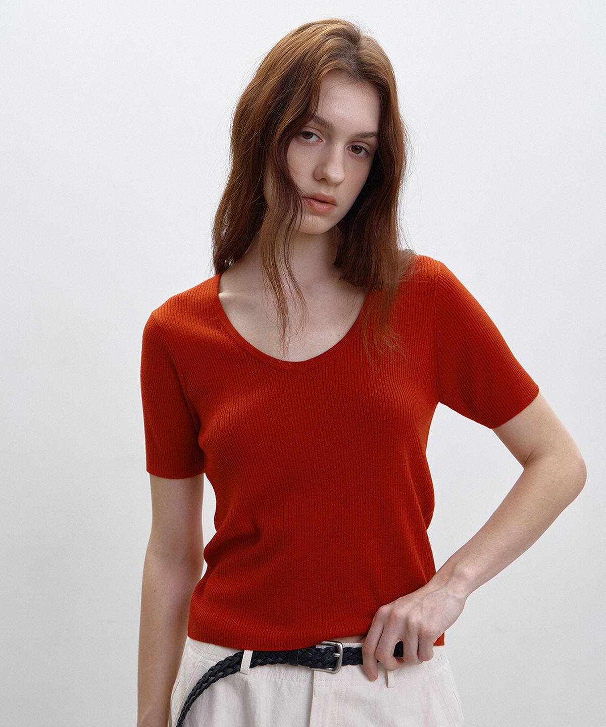 벗튼(BUT'TON) Slik U-Neck Knit (Red)