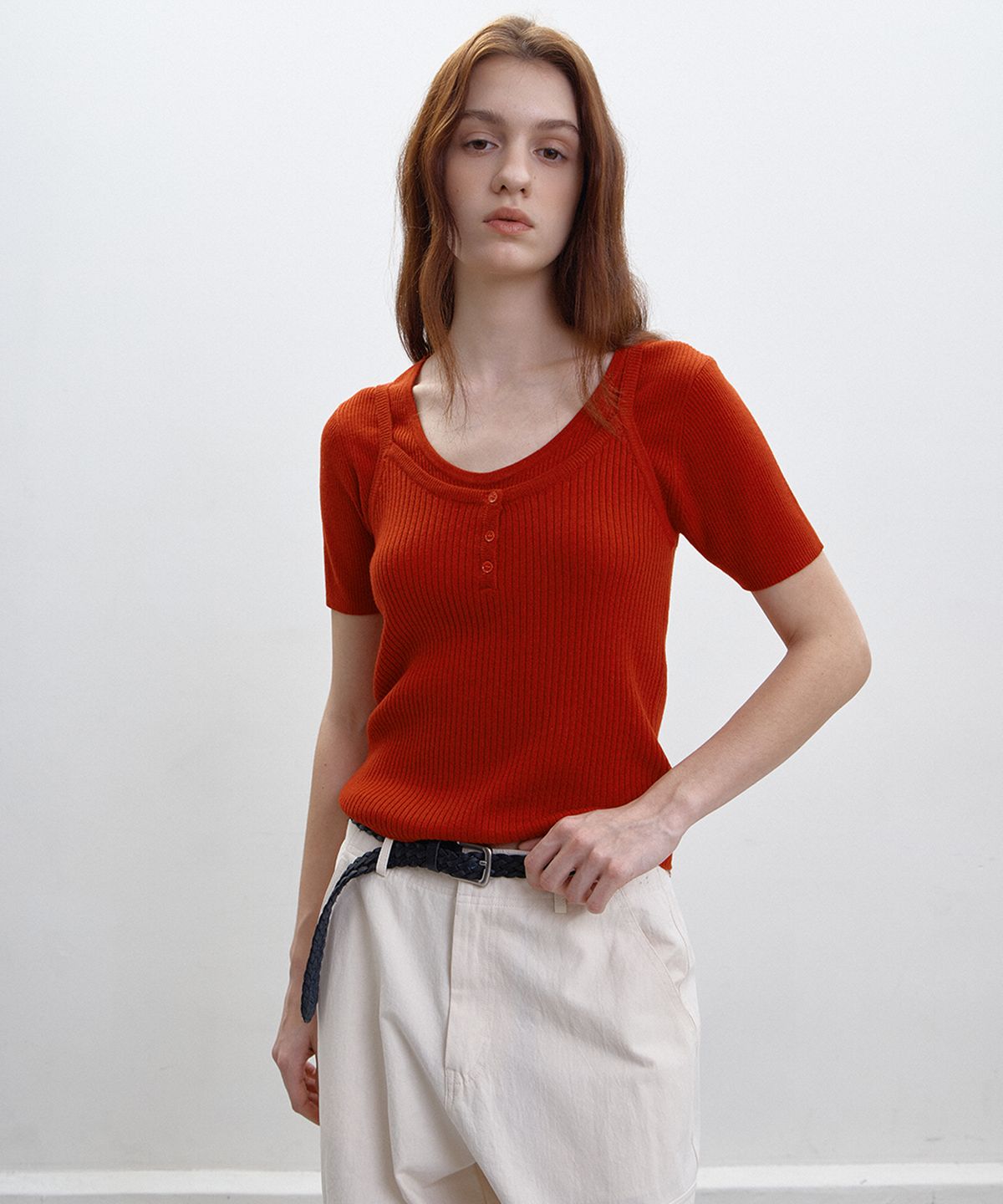 벗튼(BUT'TON) Slik U-Neck Knit (Red)