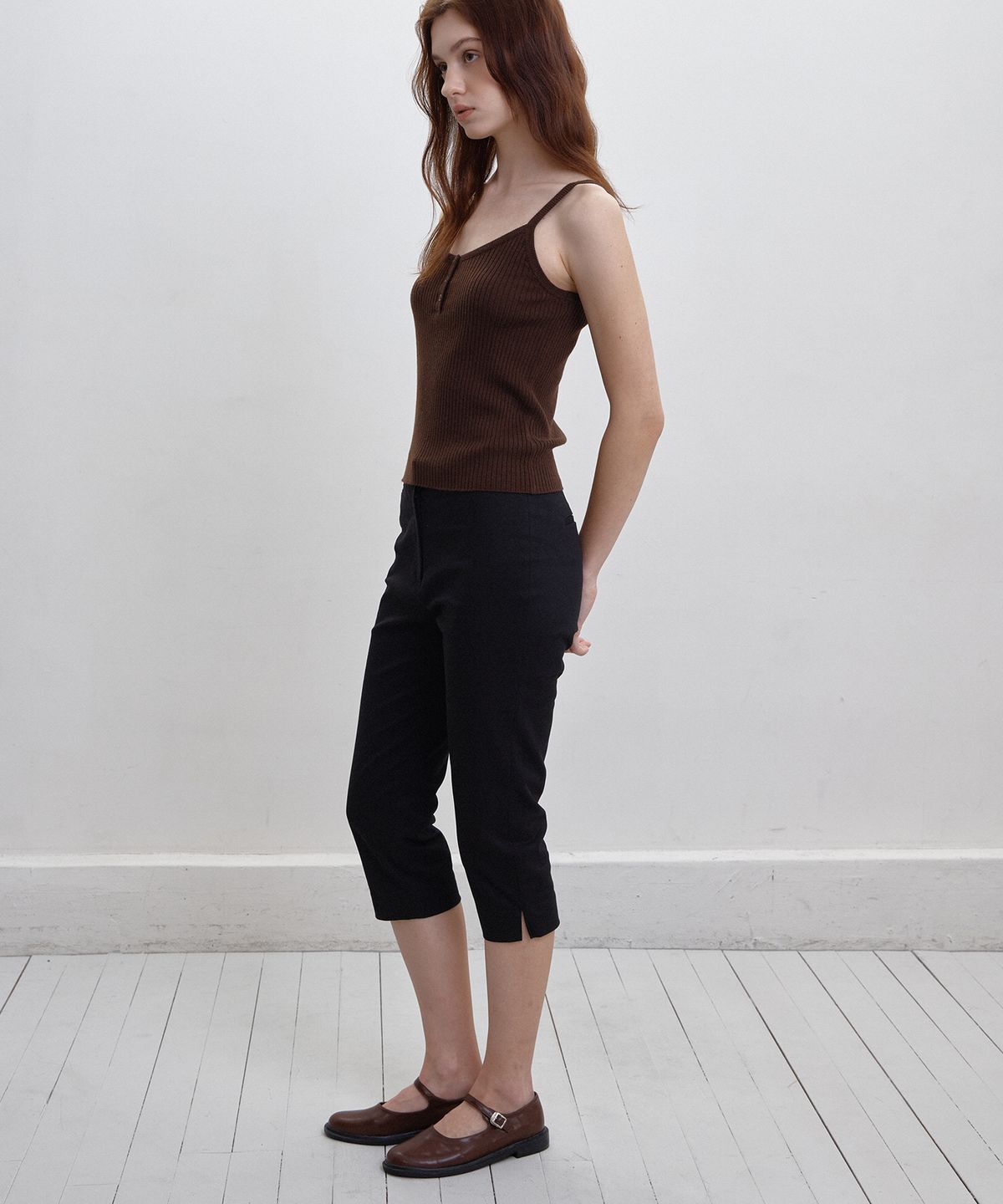 벗튼(BUT'TON) Capri Pants (Black)