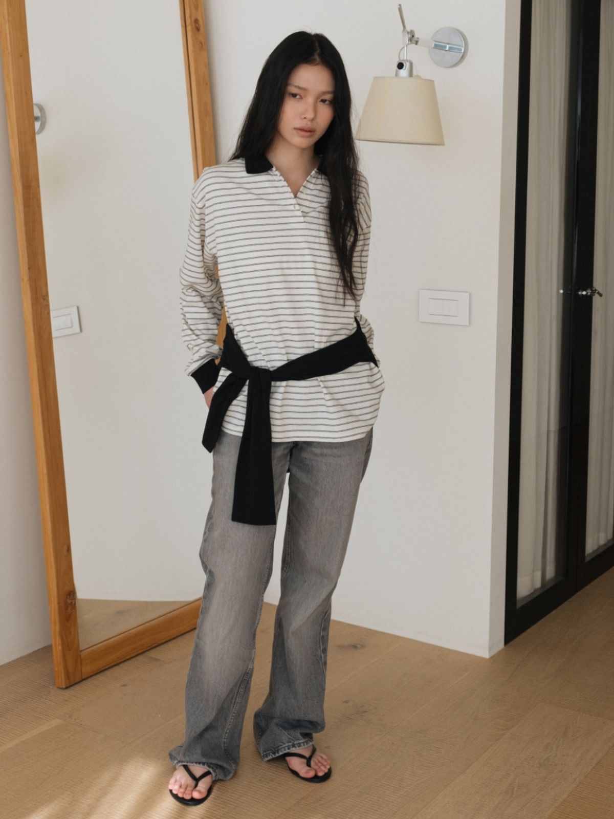 어나우트(UNNOUT) MINIMAL COLLARED T-SHIRT BLACK
