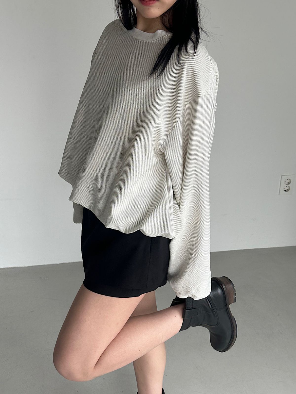 아포엠(APOEM) Stripe Balloon Sweatshirt (2C)