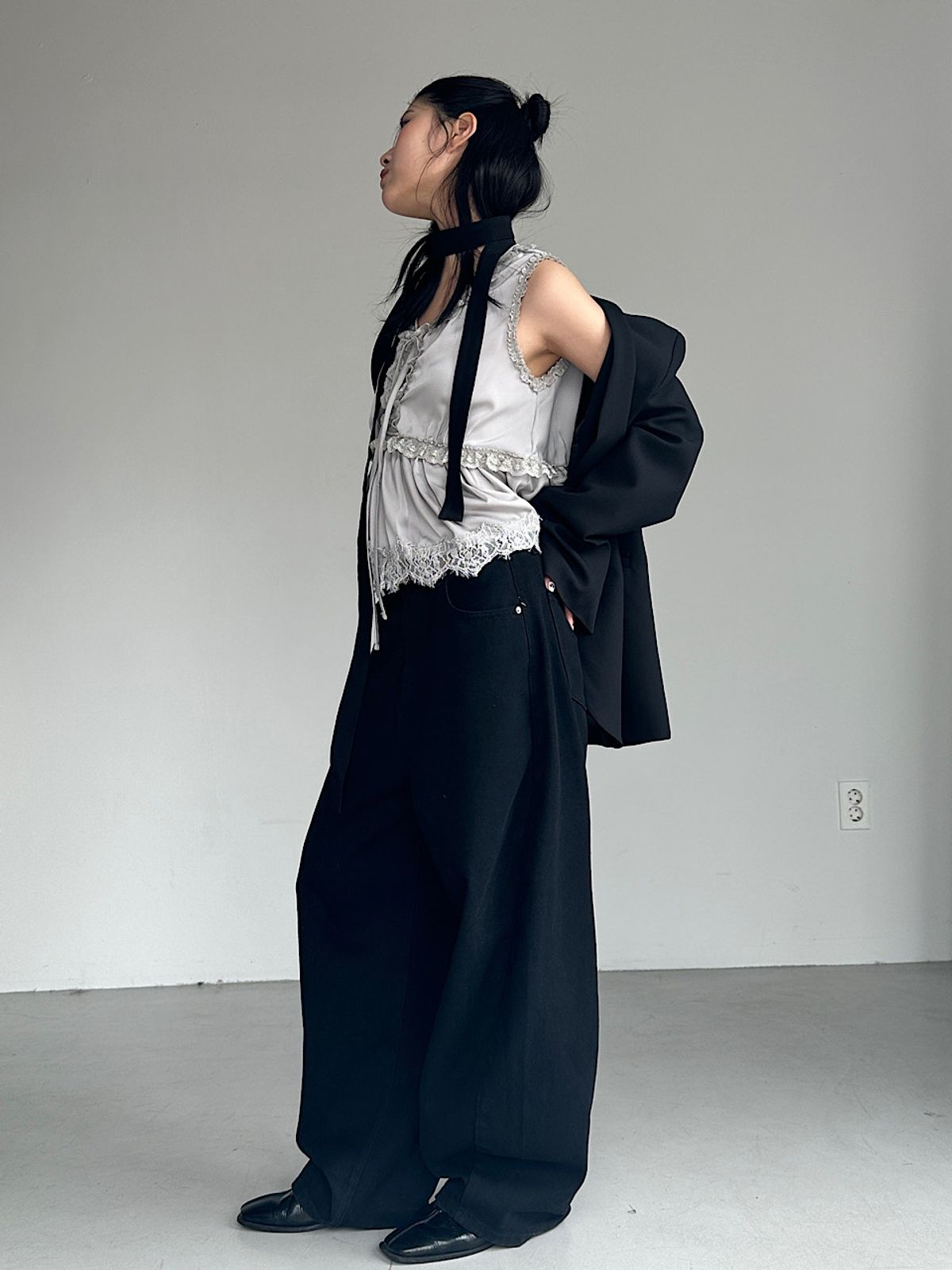 아포엠(APOEM) Tie Detail Blazer - 2colors