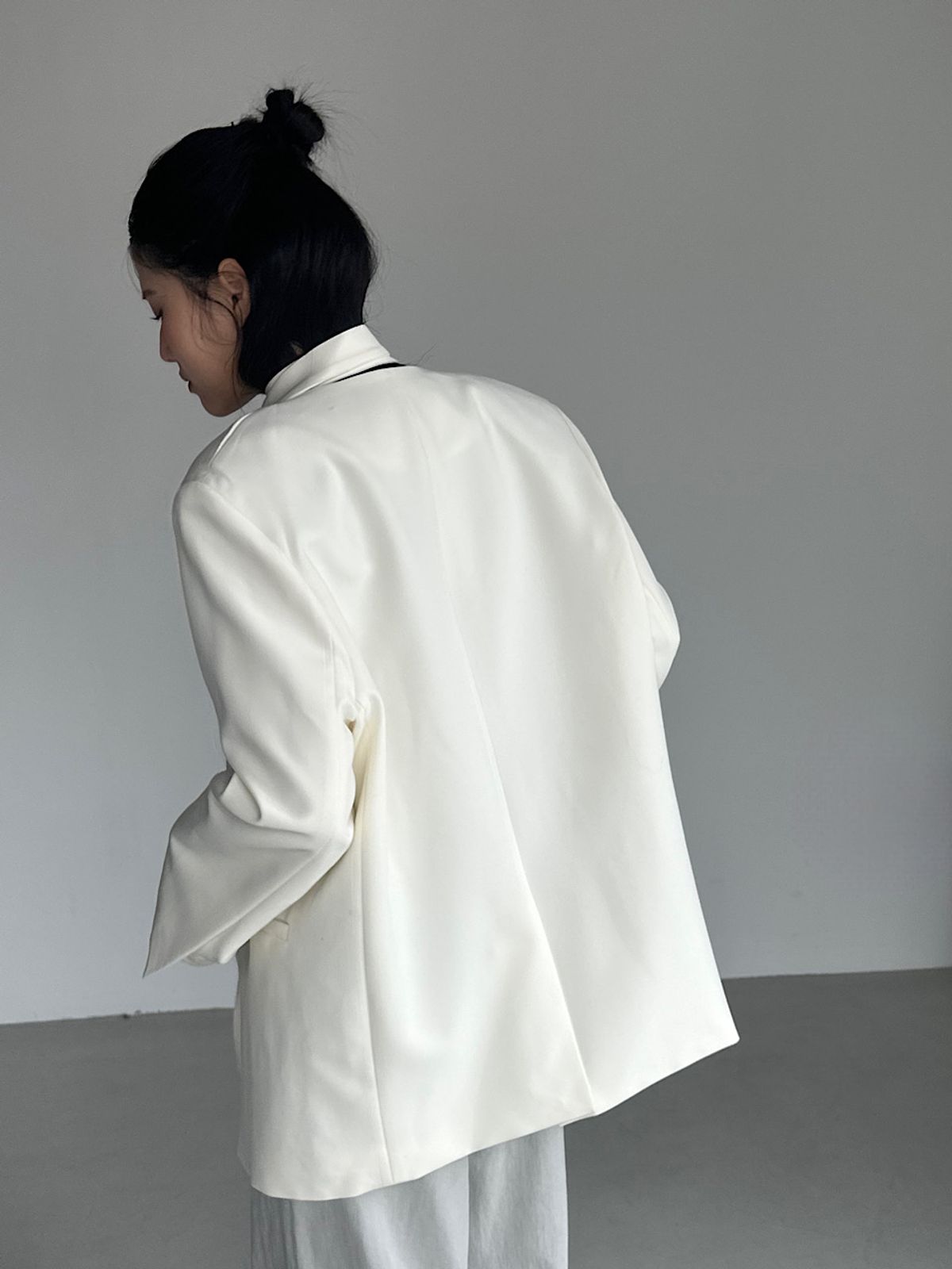아포엠(APOEM) Tie Detail Blazer - 2colors