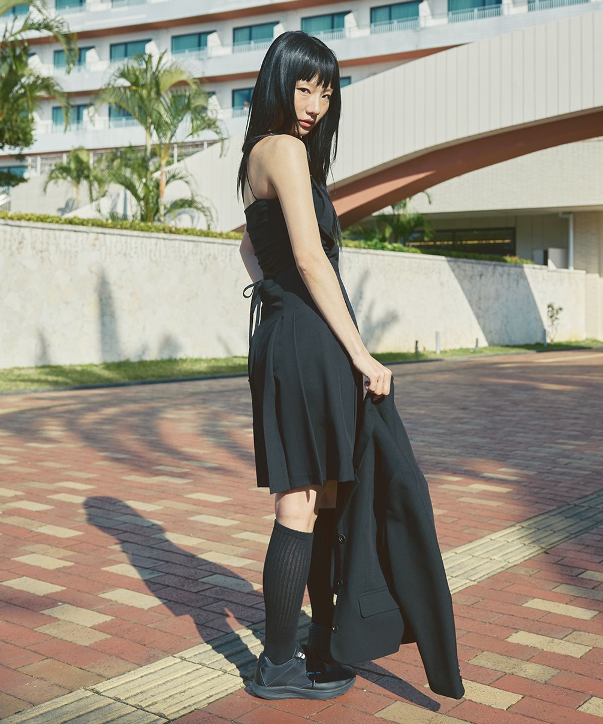 애프터아워즈(AFTERHOURS) BACKLESS STRAP DRESS (BLACK)