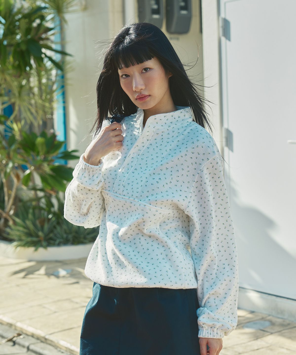 애프터아워즈(AFTERHOURS) FLORAL WAFFLE TOP (WHITE)