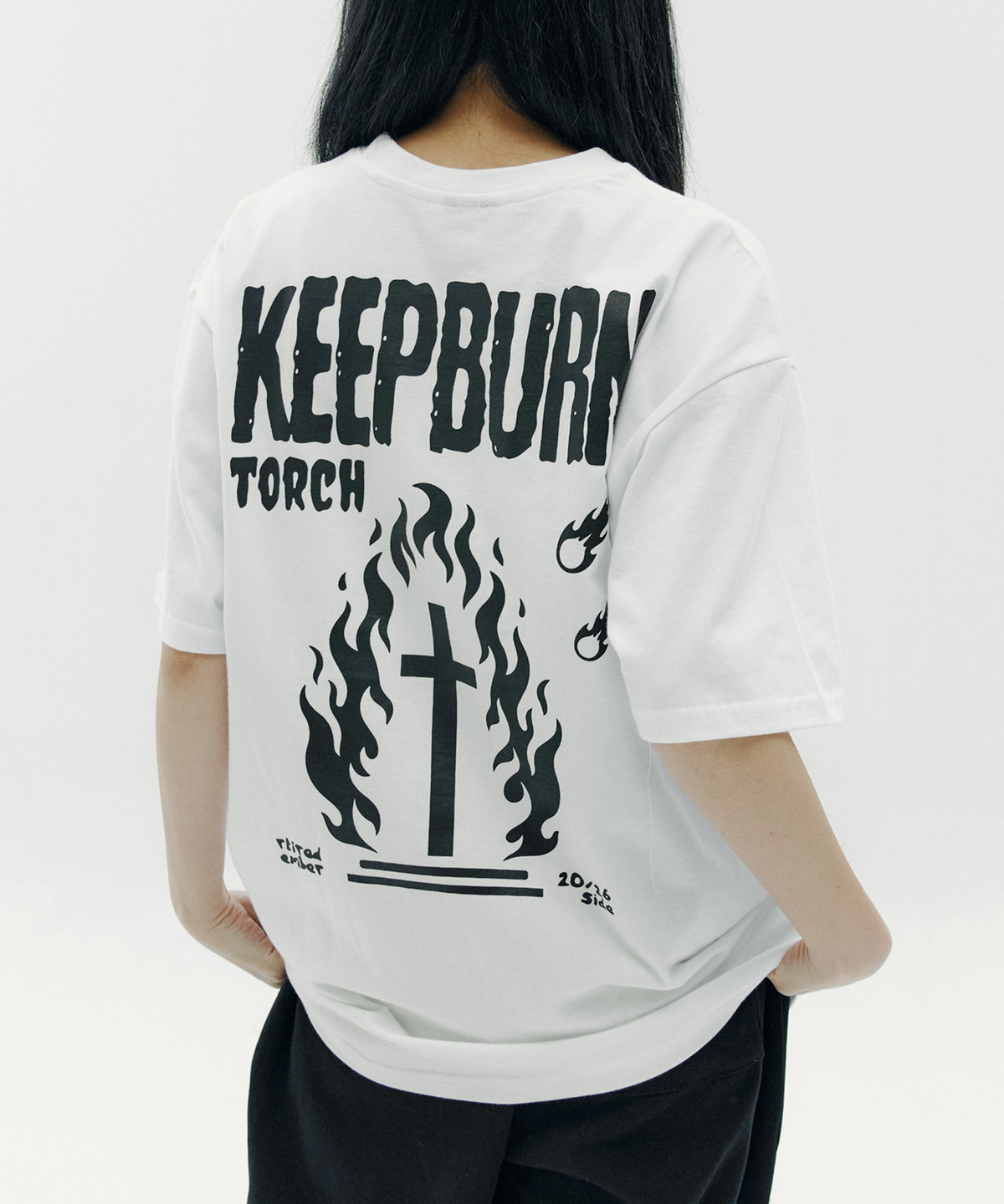 토치(TORCH) KEEP BURN T-SHIRTS ［WHITE］
