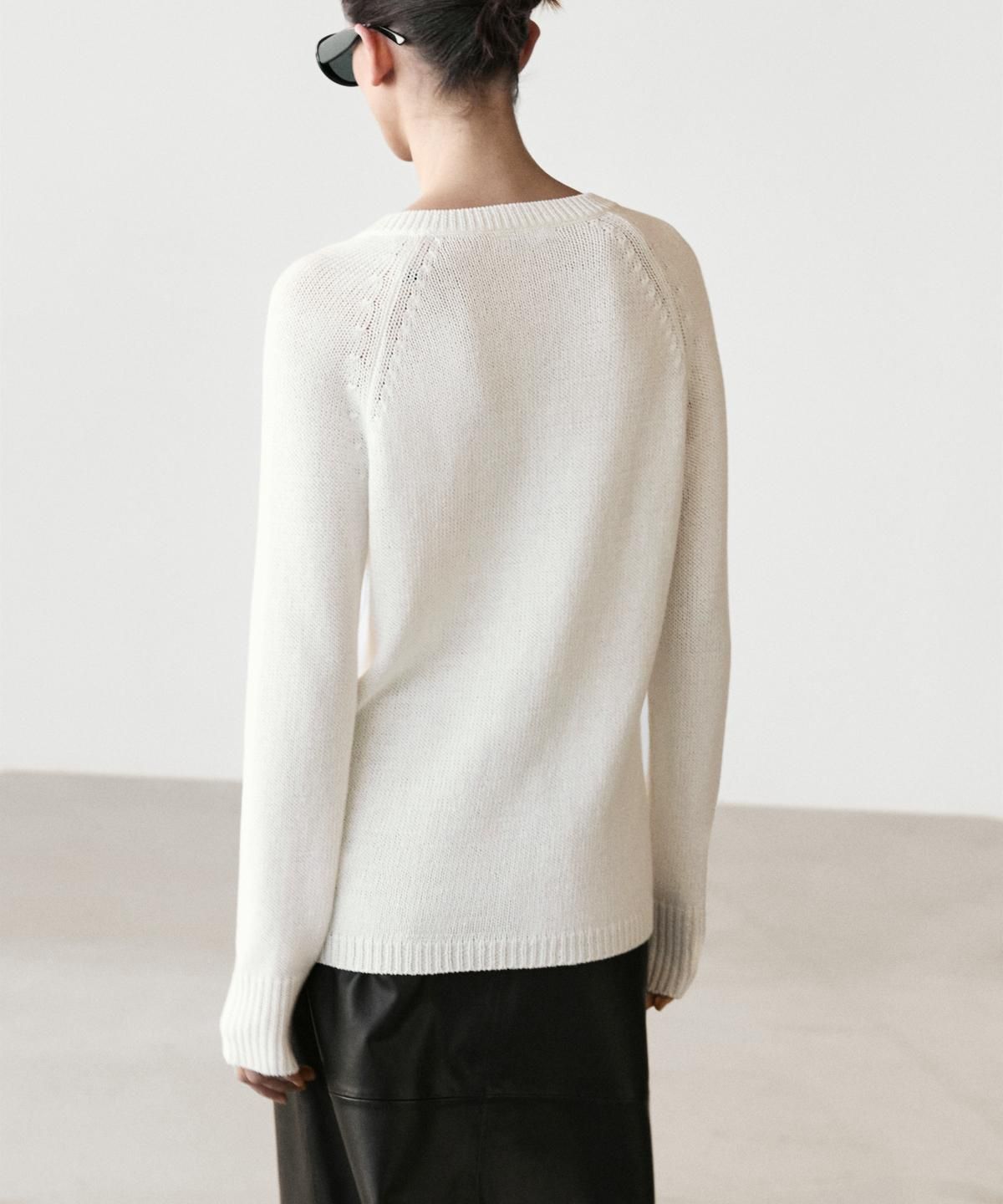 마시모두띠(MASSIMO DUTTI) 코튼 블렌드 브이넥 니트 스웨터