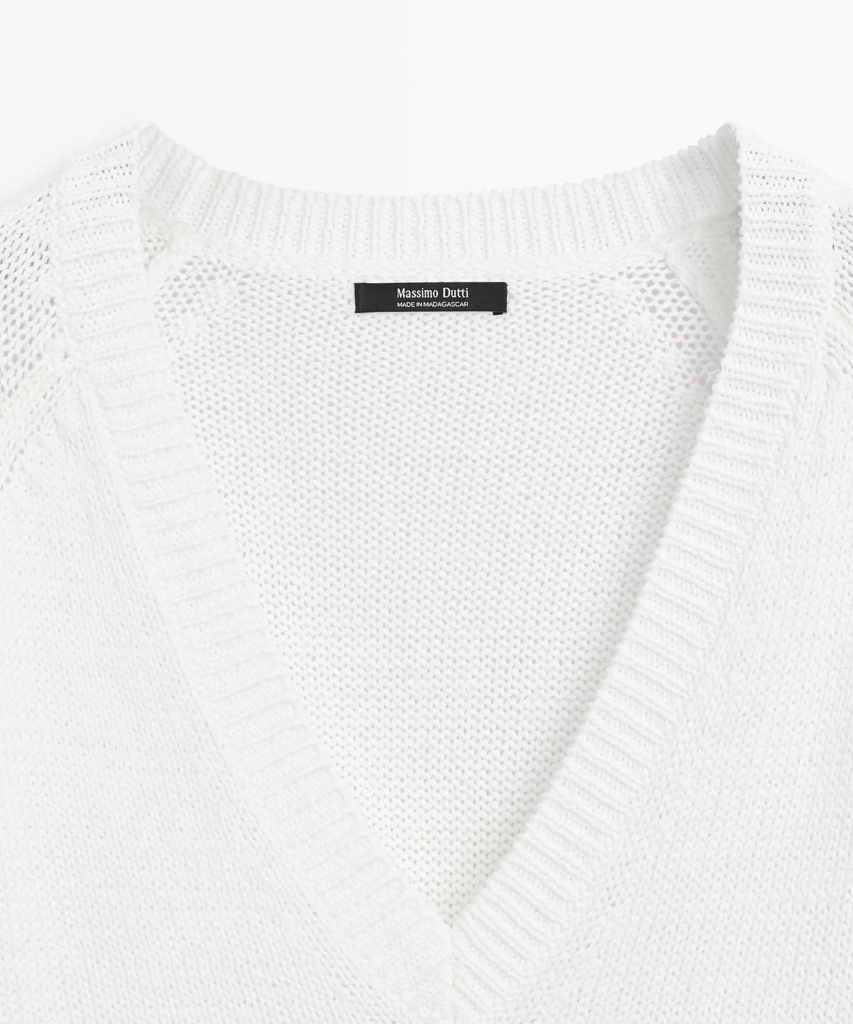 마시모두띠(MASSIMO DUTTI) 코튼 블렌드 브이넥 니트 스웨터