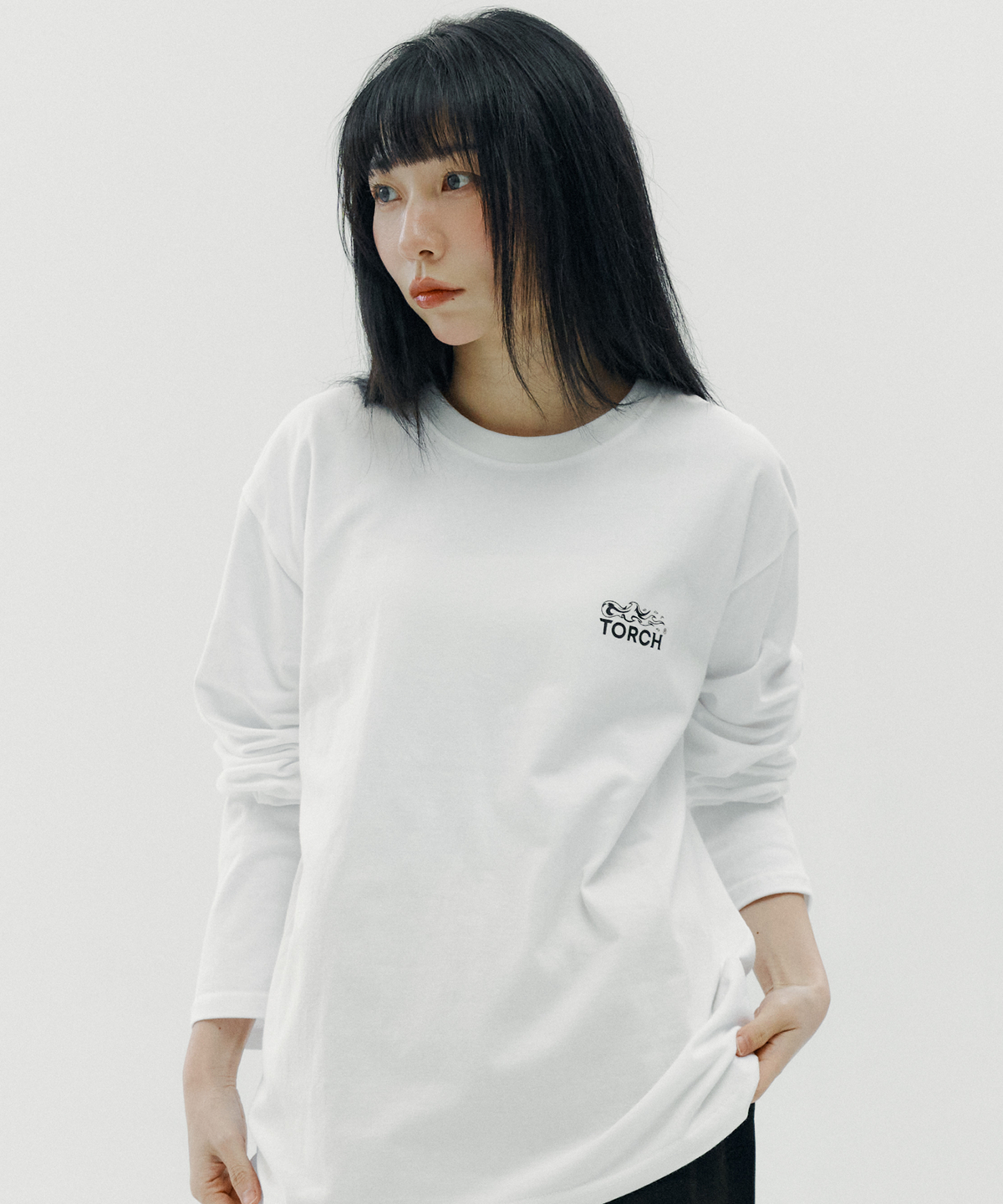 토치(TORCH) SIGNATURE Long Sleeve［WHITE］