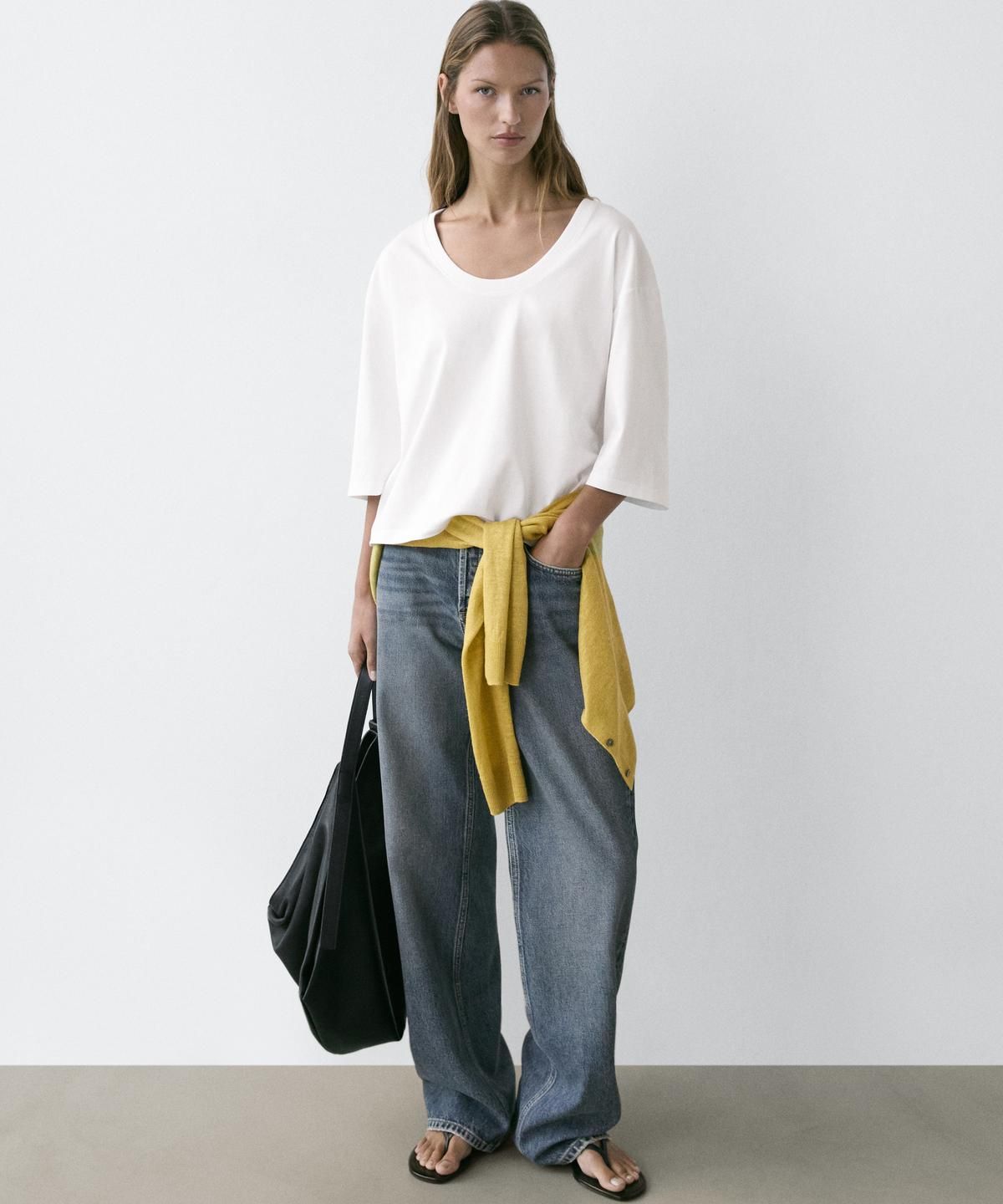 마시모두띠(MASSIMO DUTTI) 100% 코튼 라운드넥 티셔츠