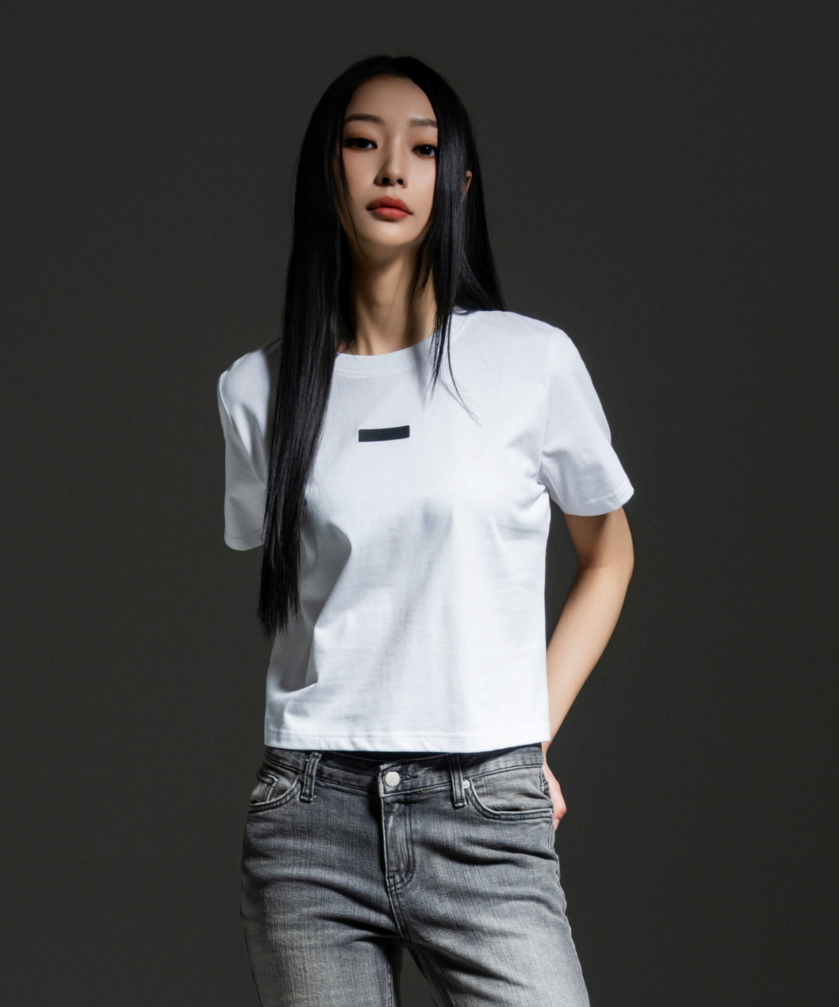 어센더(ASCENDER) 우먼스 블랙라벨 세미 크롭 숏슬리브 2color