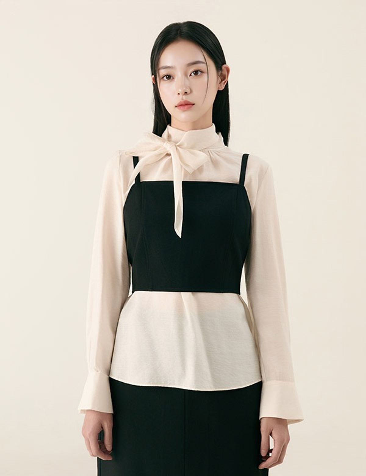 로엠(ROEM) 나시 뷔스티에_RMBNG23R13
