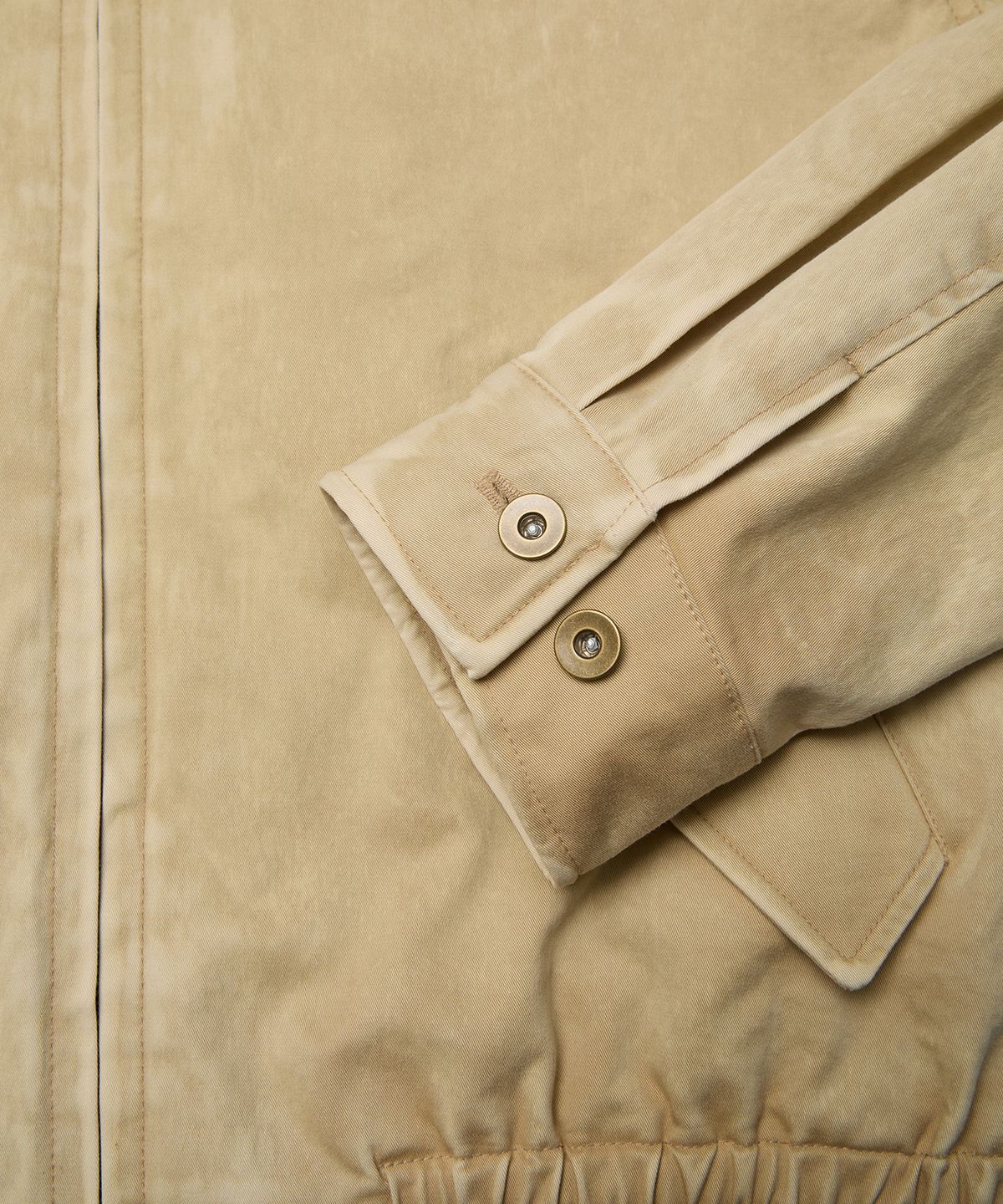 엠엠아이씨(MMIC) VOID BLOUSON (BEIGE)