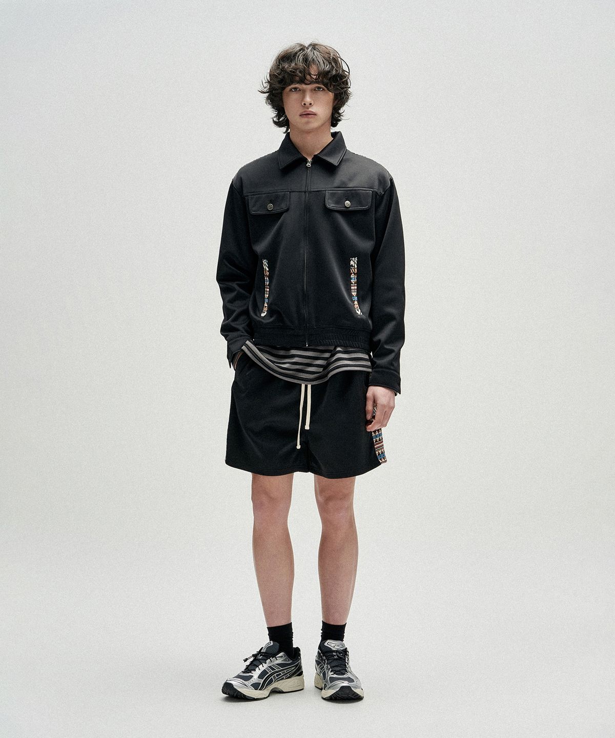낫포너드(NOT4NERD) Tribal Jacquard Side Panel Shorts - Black