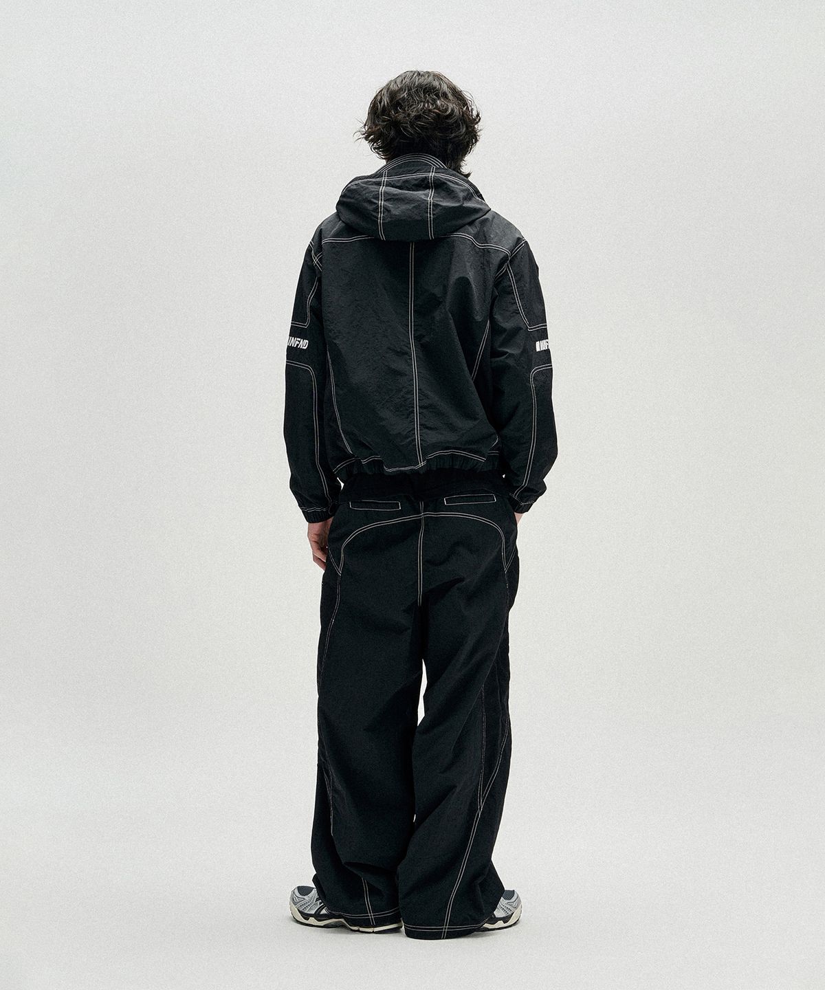 낫포너드(NOT4NERD) Segment Line Nylon Windbreaker Jacket - Black