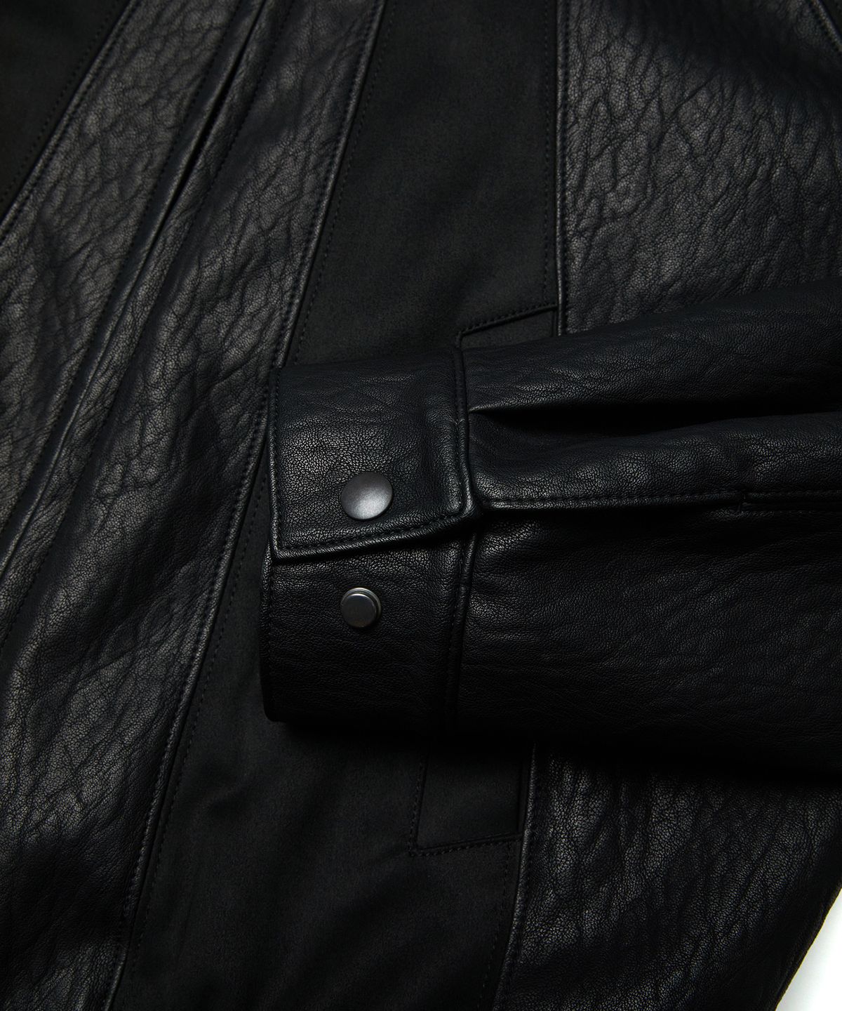 엠엠아이씨(MMIC) RODEO JACKET (BLACK)