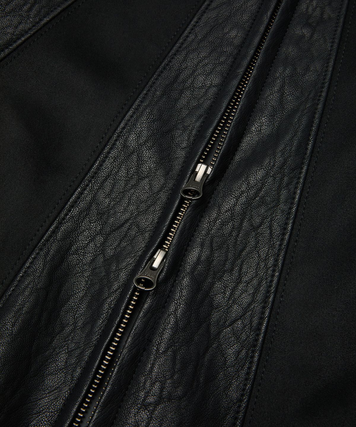 엠엠아이씨(MMIC) RODEO JACKET (BLACK)