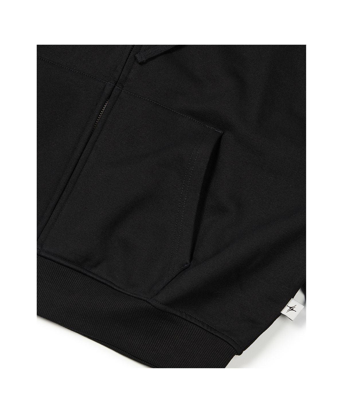 이티씨이(ETCE) (BASE) NY CROSS HOOD ZIP UP (BLACK)