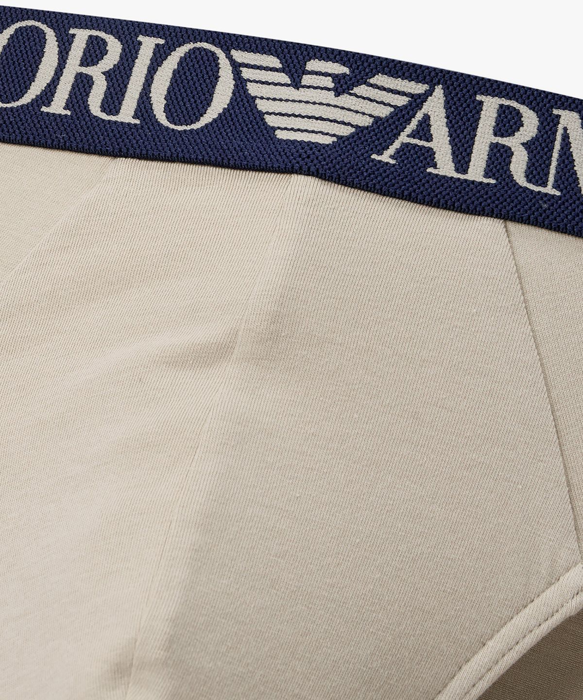 엠포리오 아르마니 언더웨어(EMPORIO ARMANI UNDERWEAR) 남성 텍스처드 밴딩 코튼 브리프_베이지 0816111151