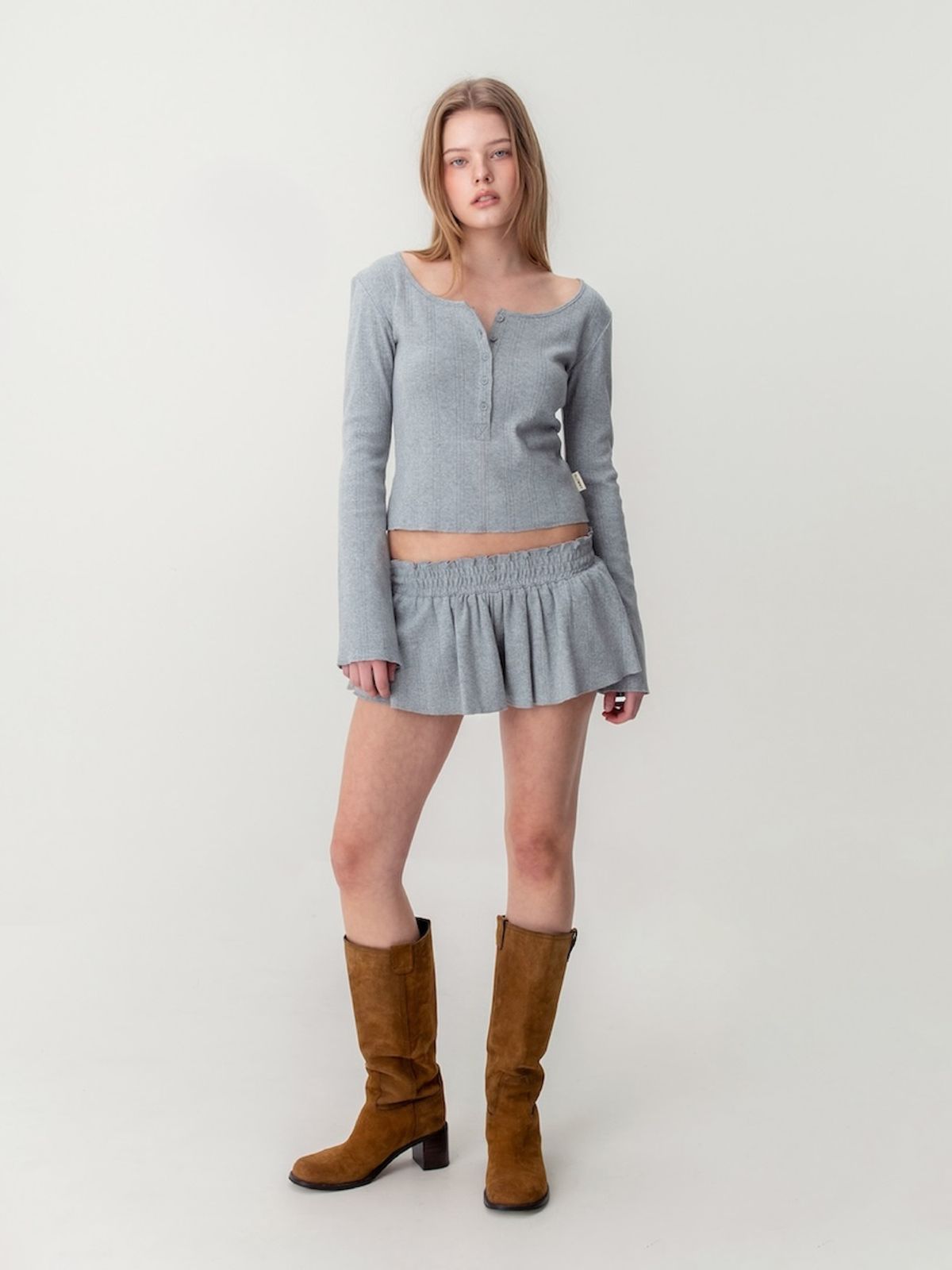 글로니(GLOWNY) HONEY EYELET BUTTON LONG SLEEVE (GRAY)