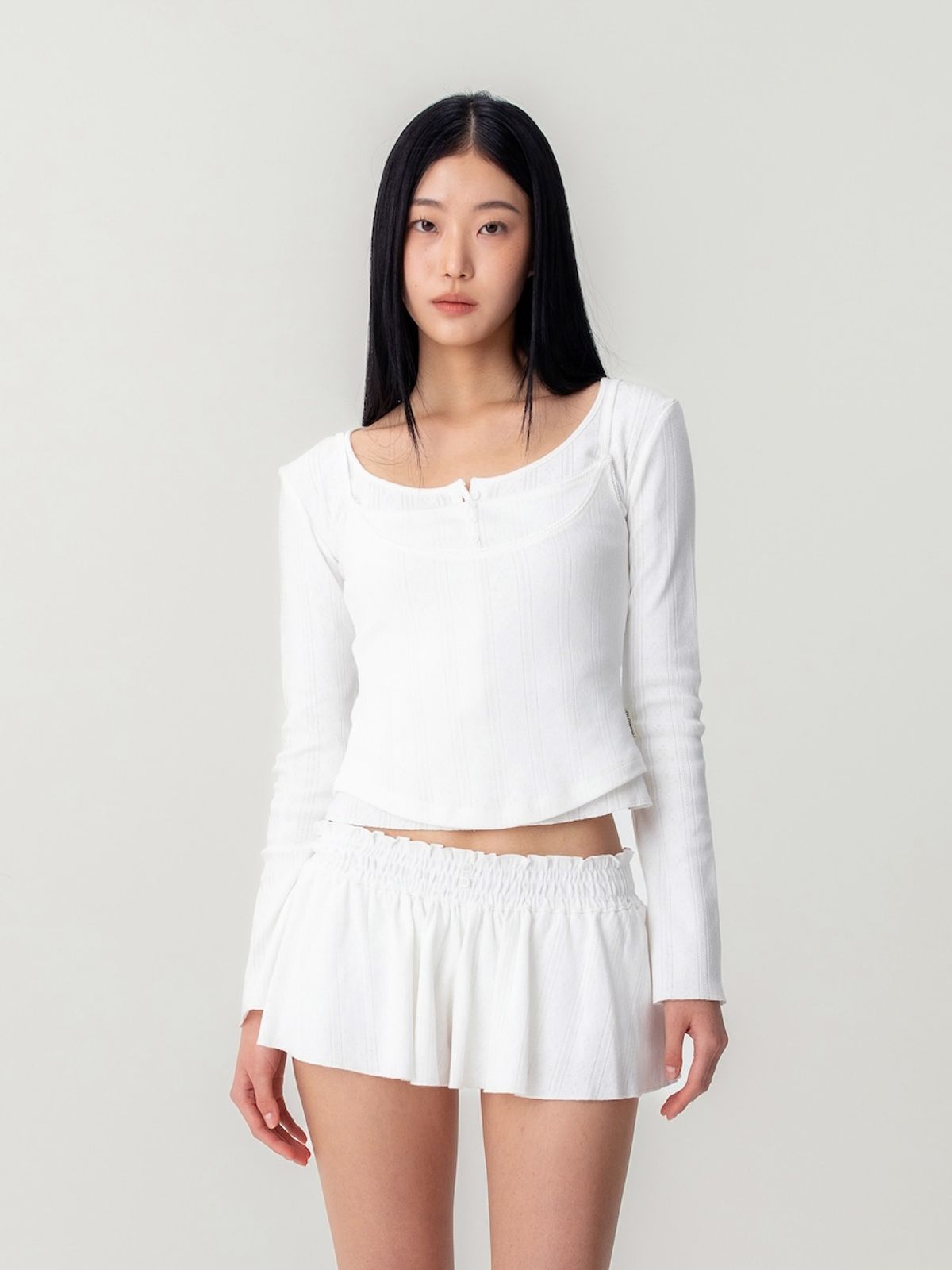 글로니(GLOWNY) HONEY EYELET BUTTON LONG SLEEVE (WHITE)