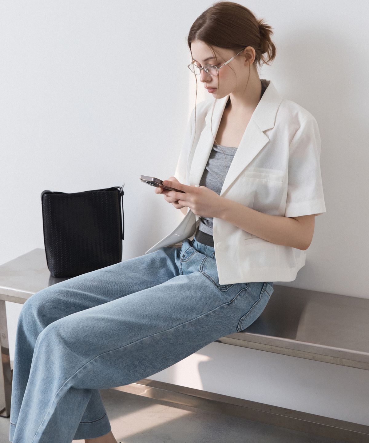 미쏘(MIXXO) 테일러드 크롭 반팔 자켓