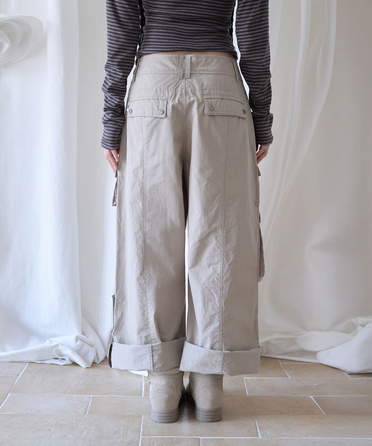 미레코(MIRECO) 3-WAY MESH POCKET CARGO PT BEIGE