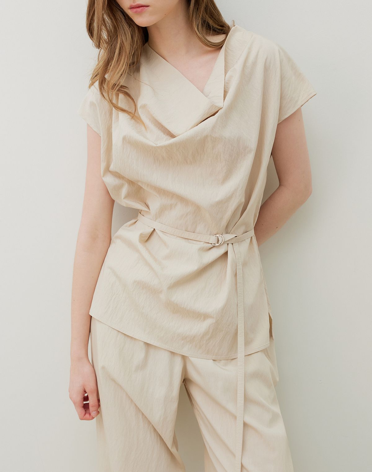 누토프(NUTOFFE) Er Blouse_Beige