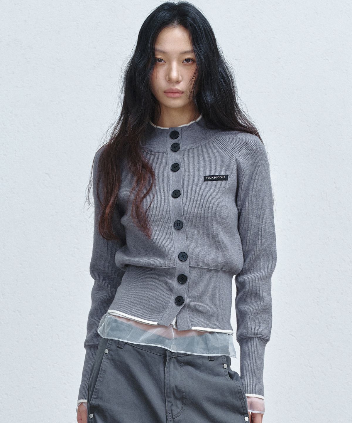 닉앤니콜(NICK&NICOLE) PATCH JAQUARD KNIT CARDIGAN_CHARCOAL