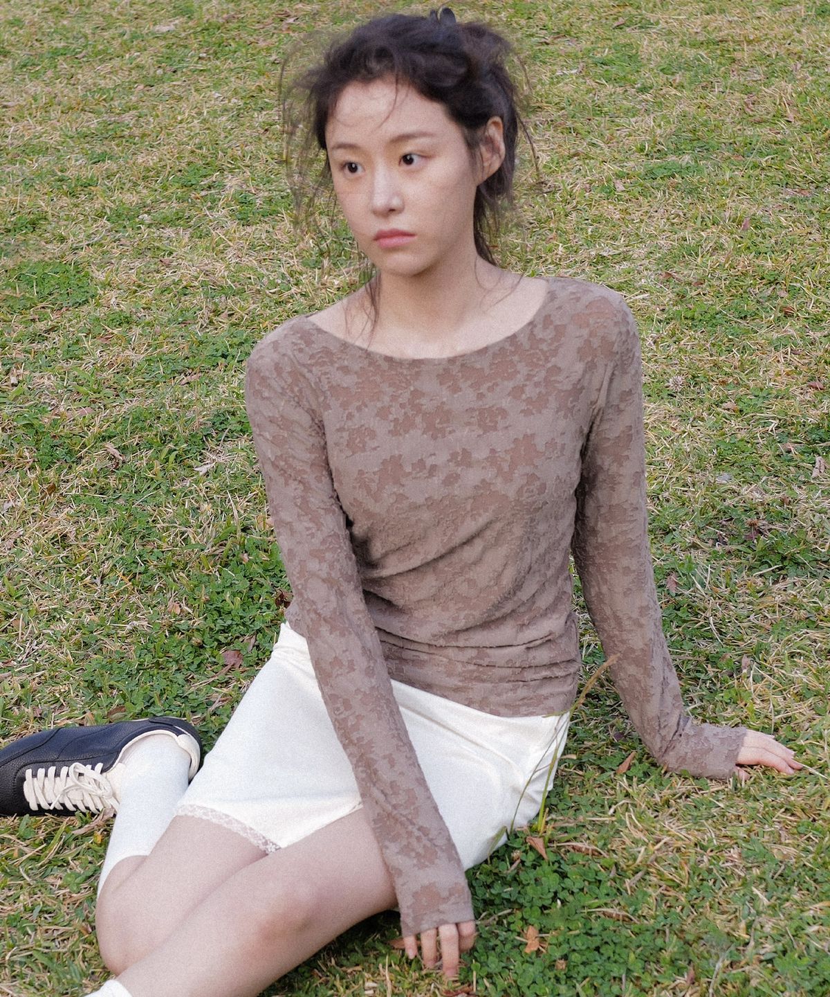 앤니즈(ANDNEEDS) Rivera sheer long sleeve (mocha)