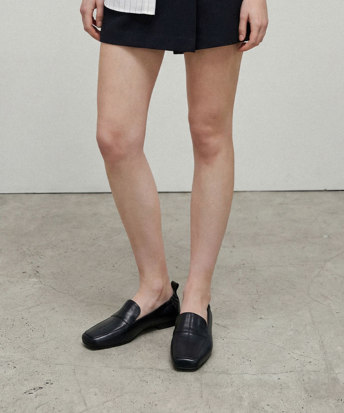 프리플라(FRI FLA) ljh7131 Comfy Square Flats - 2 Colors
