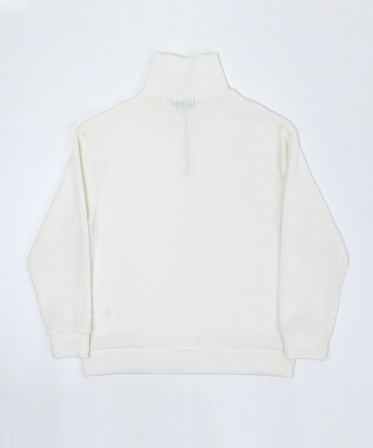 스트라이크(STRIKE) 볼륨 리브 하프 지퍼 풀오버 (WHITE)