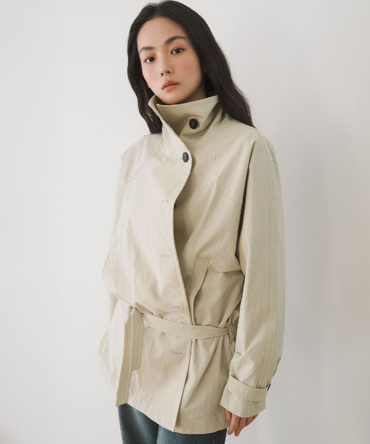 이어닝(YEARNING) HIGH NECK BELTED HALF JACKET, BEIGE