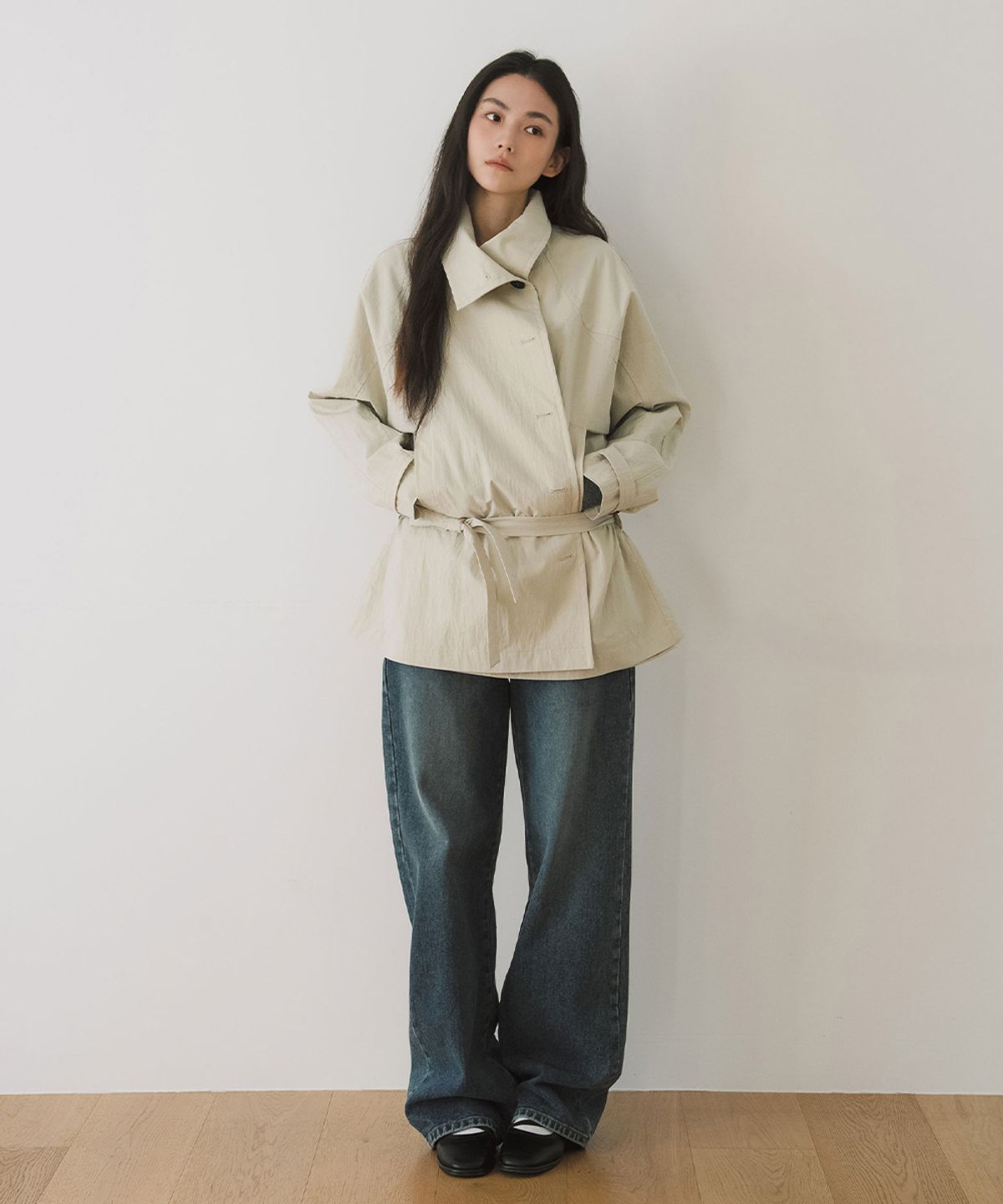 이어닝(YEARNING) HIGH NECK BELTED HALF JACKET, BEIGE