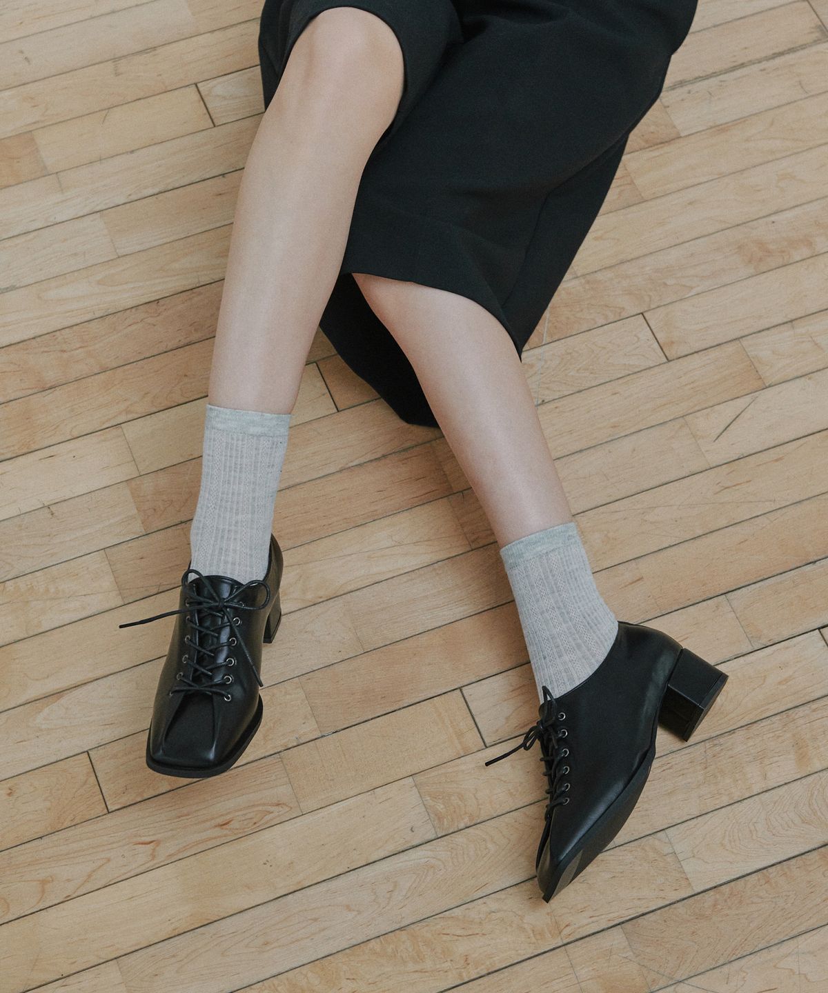 프리플라(FRI FLA) ljh7136 Modern Pinch Oxford - 2 Colors