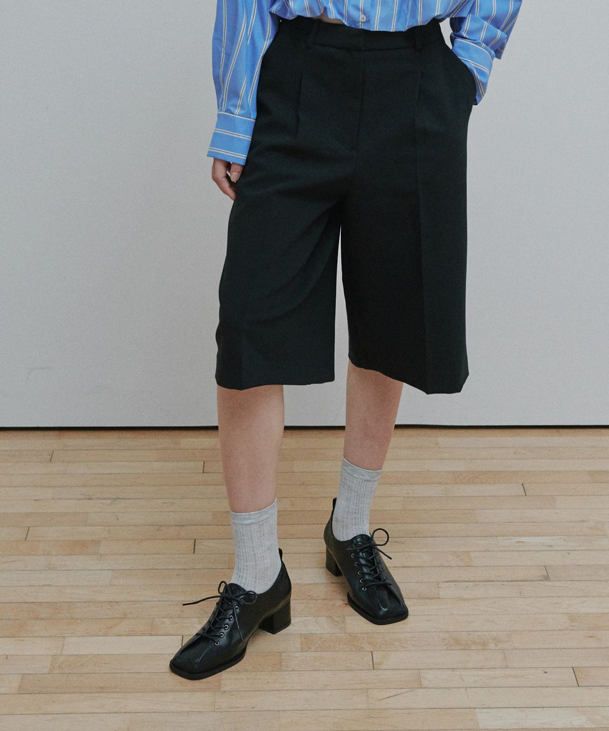 프리플라(FRI FLA) ljh7136 Modern Pinch Oxford - 2 Colors
