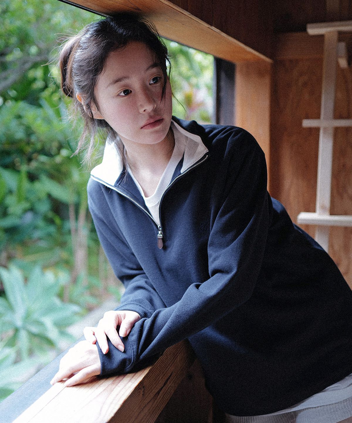 앤니즈(ANDNEEDS) Hugo half zip-up long sleeve (navy)
