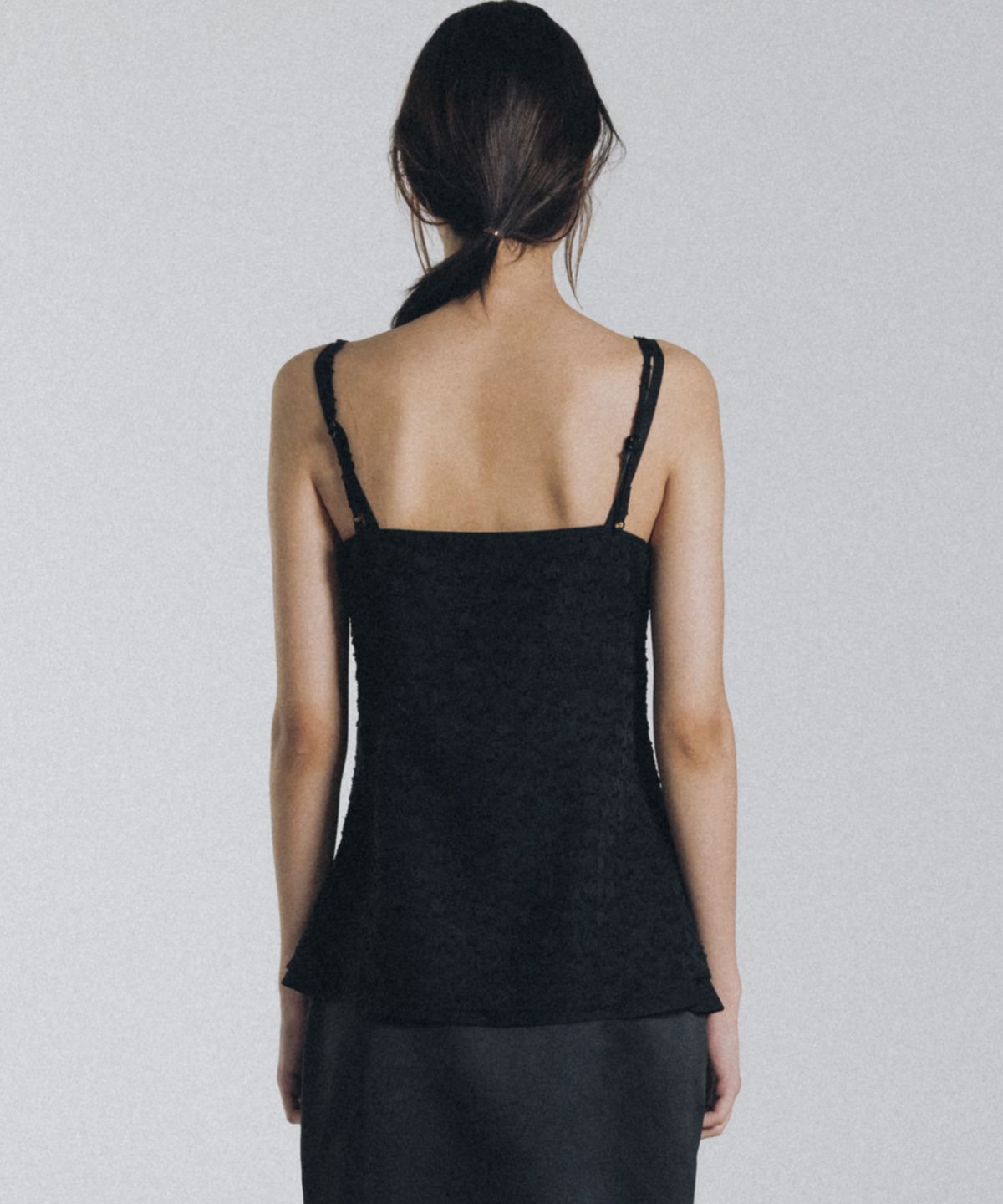 앤니즈(ANDNEEDS) Numa layered sleeveless (black)