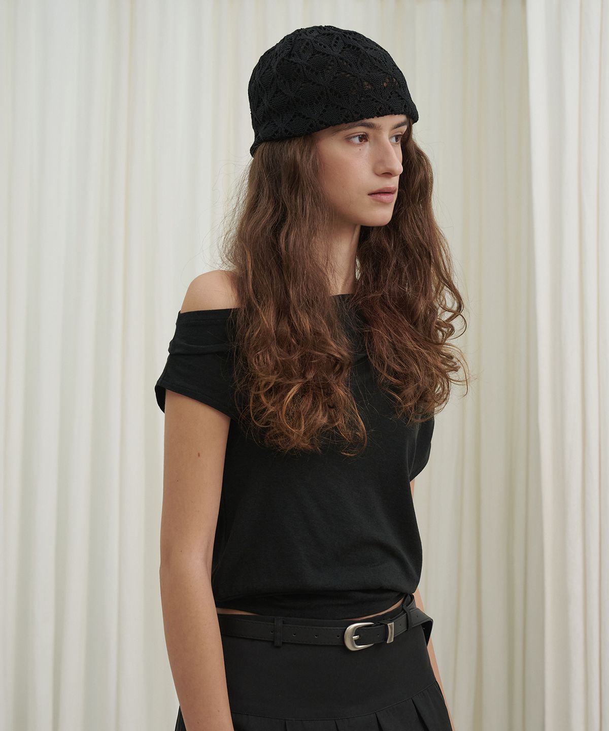 마롯(MARROT) Draped Unbalance T-shirt_Black